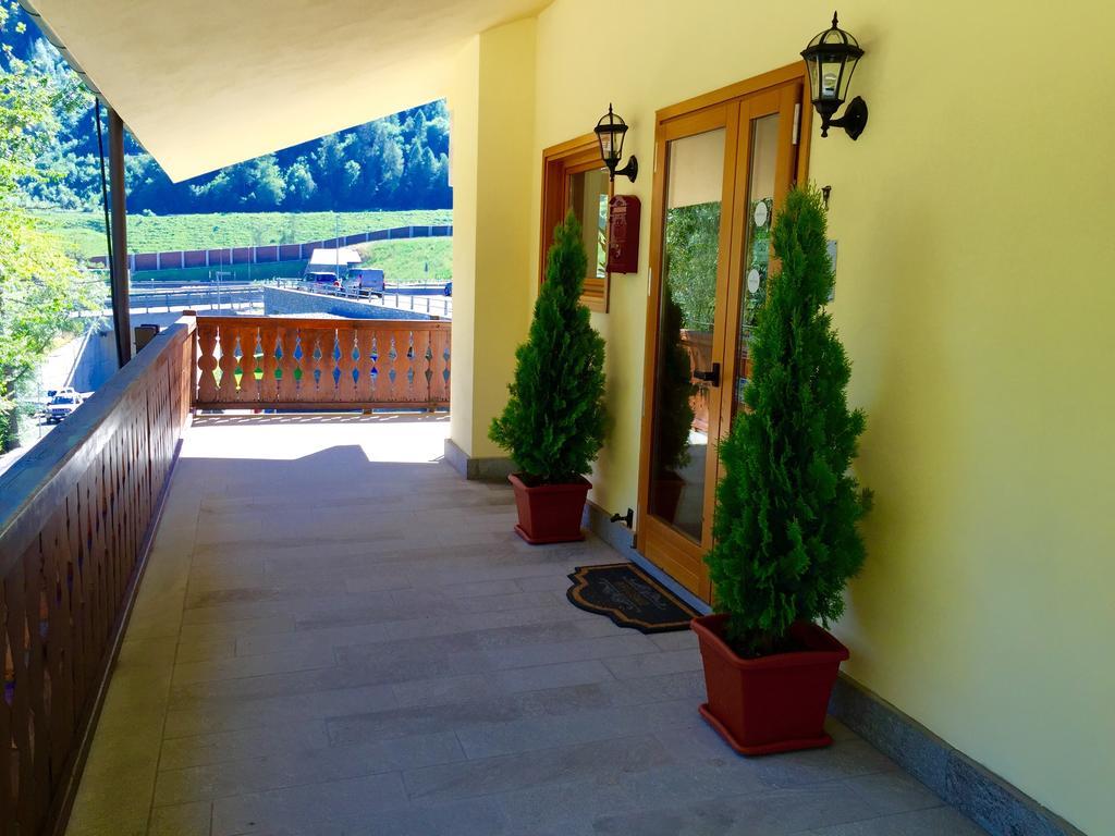 Shatush Hotel Courmayeur Dış mekan fotoğraf