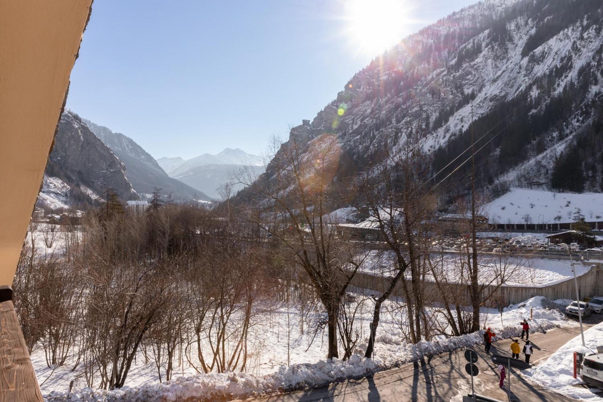 Shatush Hotel Courmayeur Dış mekan fotoğraf